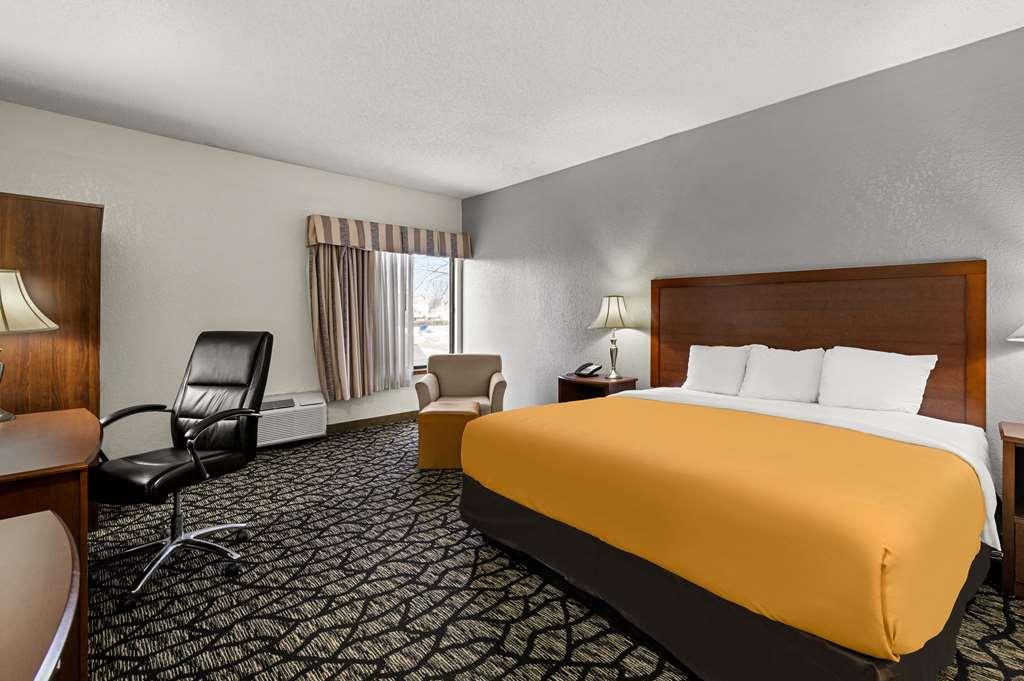 Suburban Studios Kansas City Airport North Platte City Room photo