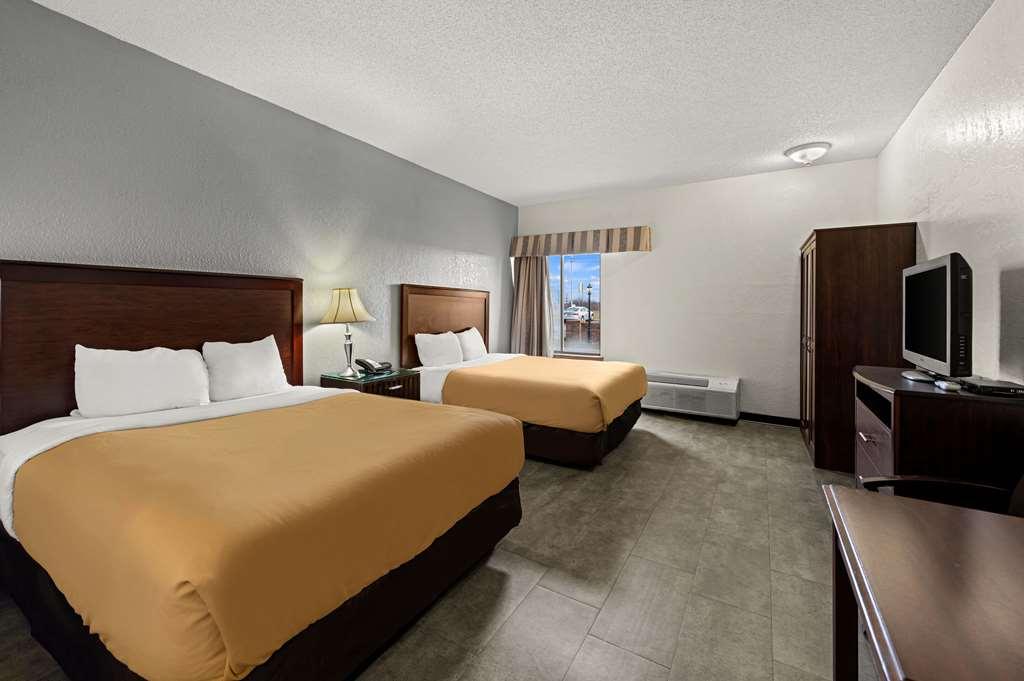 Suburban Studios Kansas City Airport North Platte City Room photo